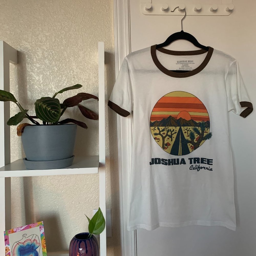 ELECTRIC WEST 🌵joshua tree vintage graphic tee